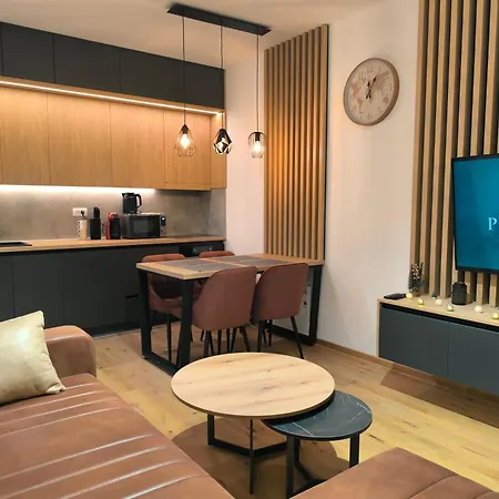 Pine Family Luxe 公寓 兹拉蒂博尔