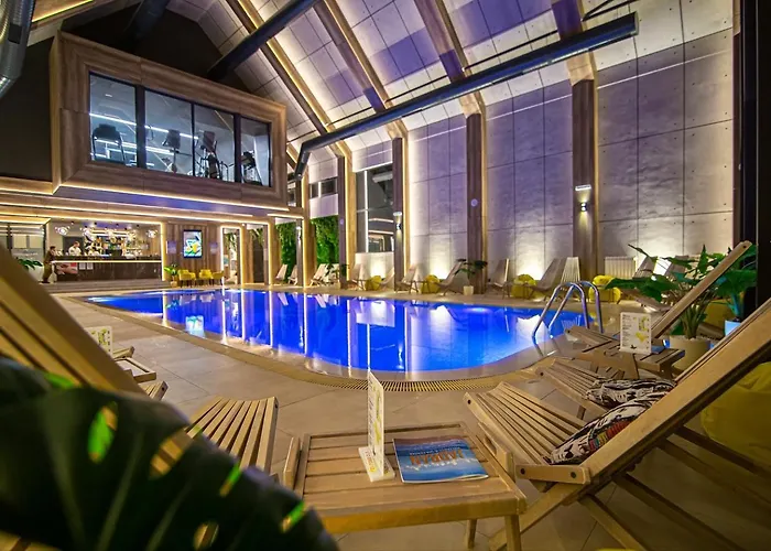 Pine Family Luxe * 兹拉蒂博尔